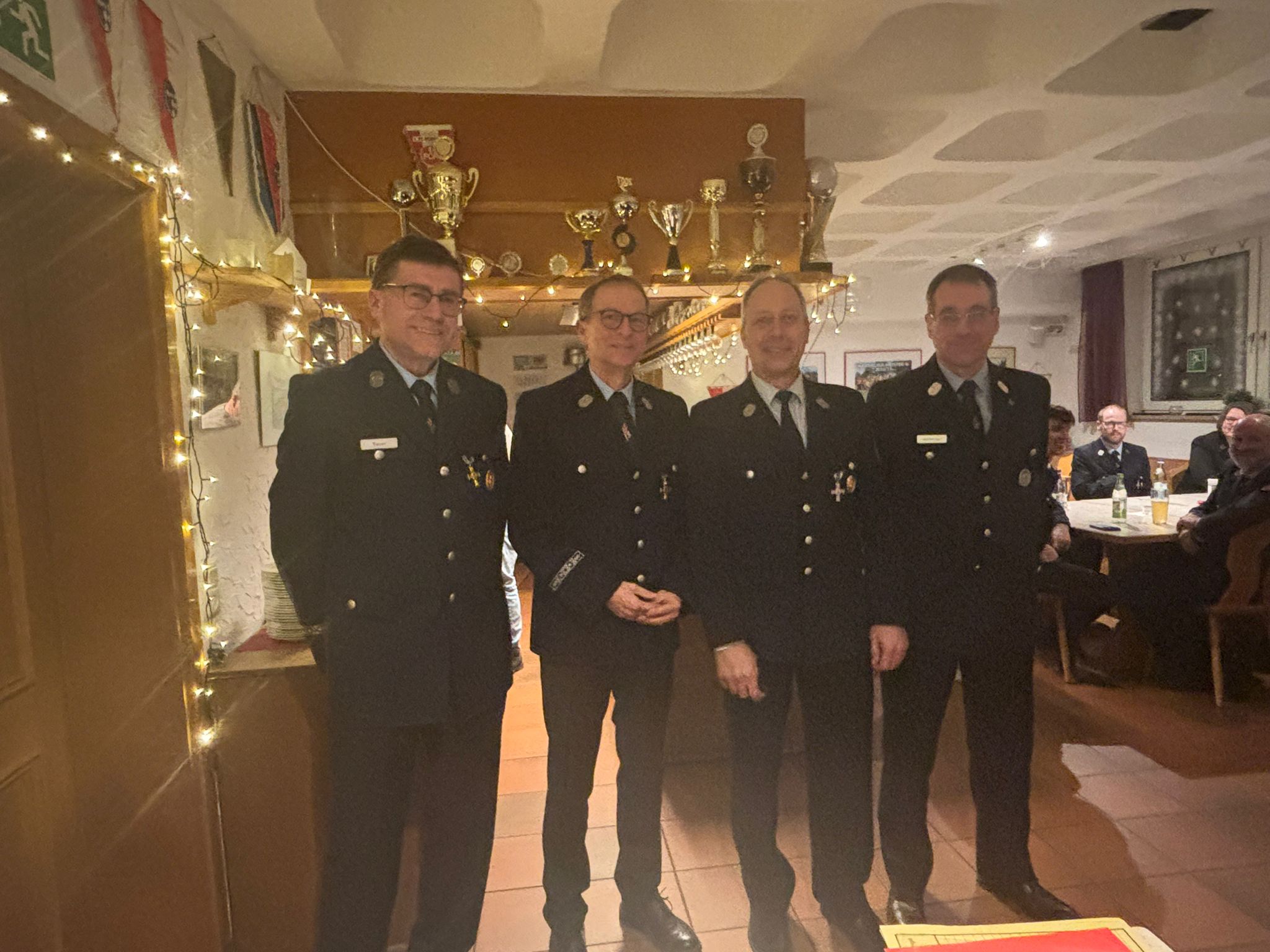 Ehrung von Frank Jenewein für 40 Jahre aktiven Dienst Ehrung von Frank Jenewein für 40 Jahre aktiven Dienst